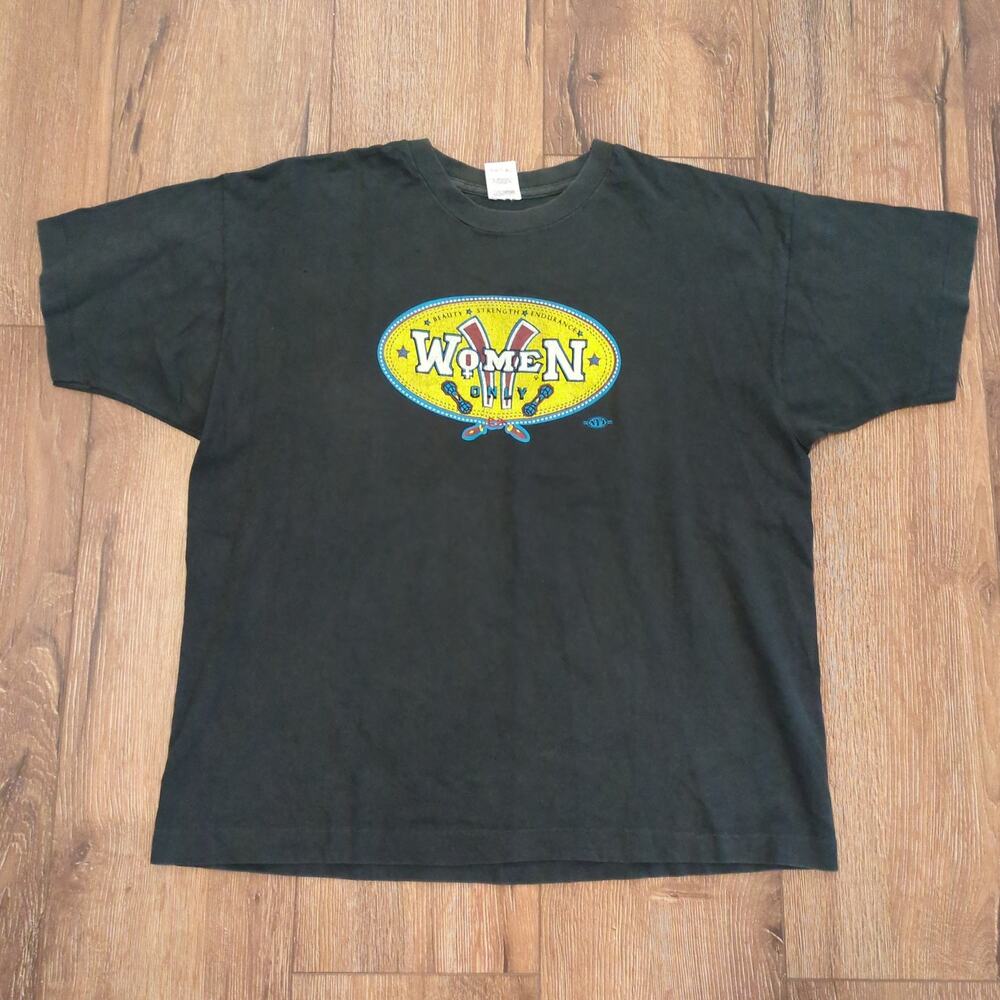 VTG Women Only Ladies Size Large Beauty Strength Endurance‎ Single Stitch 90s